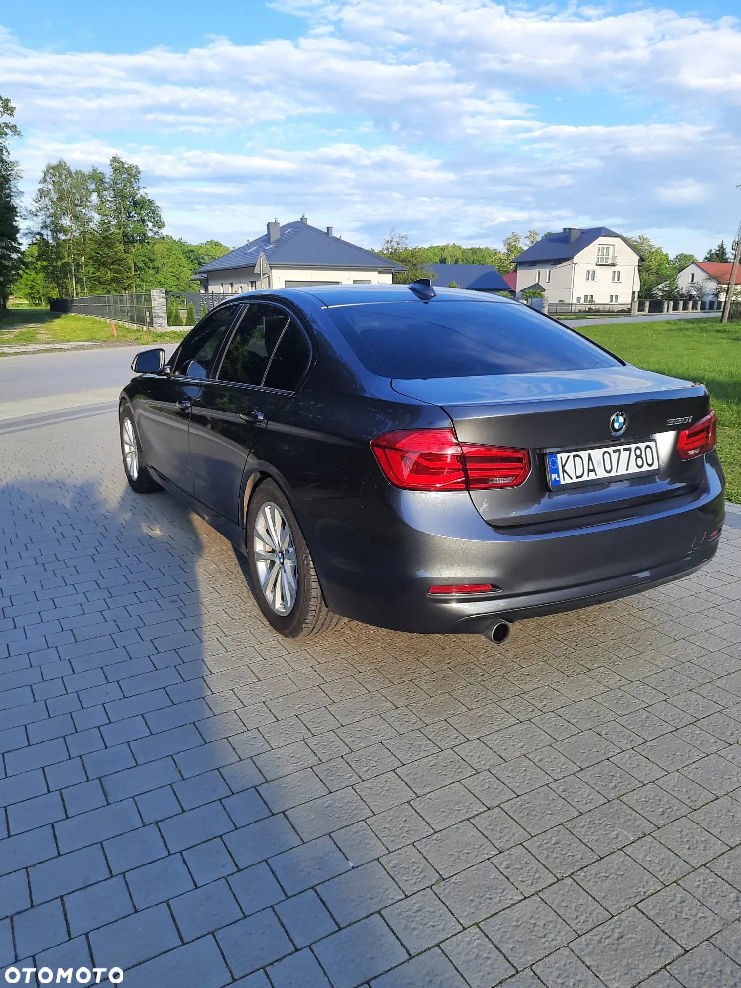 BMW Seria 3 320i - 3