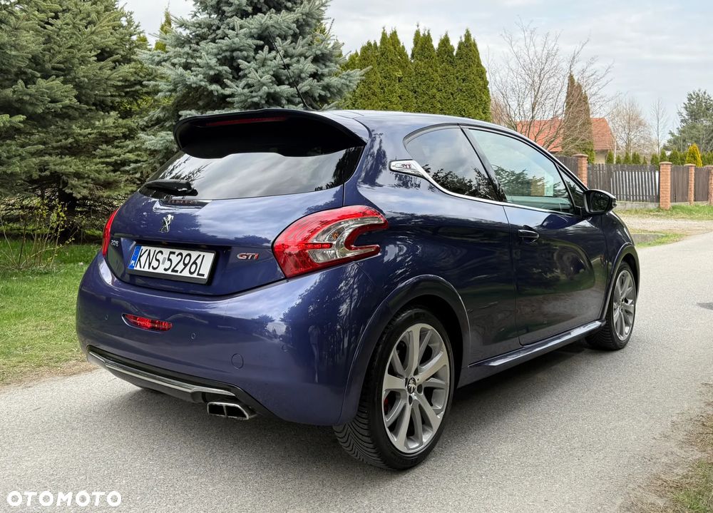 Peugeot 208 GTI 200 THP - 7