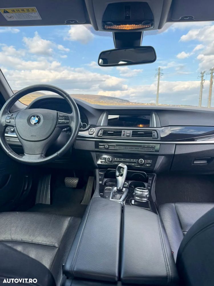 BMW Seria 5 520d Aut. Luxury Line - 26