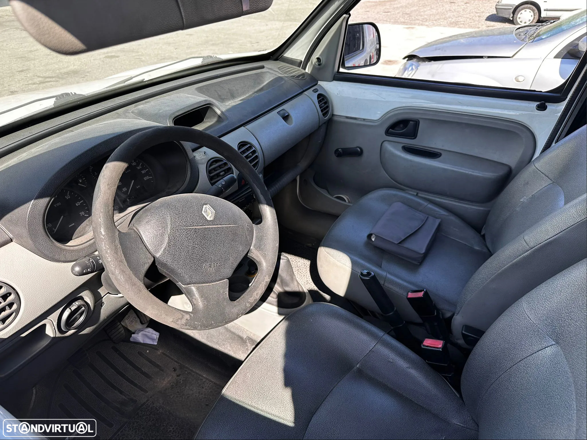 Renault Kangoo Express 1.5 dCi Van de 2005 para peças - 4