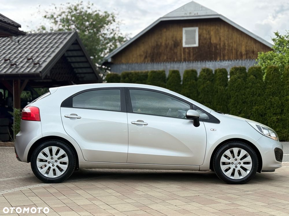Kia Rio - 13