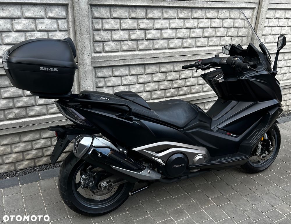 Kymco AK 550 - 3