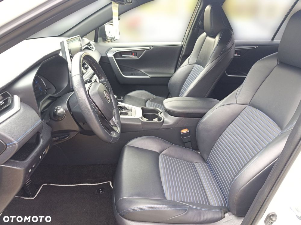 Toyota RAV4 - 17