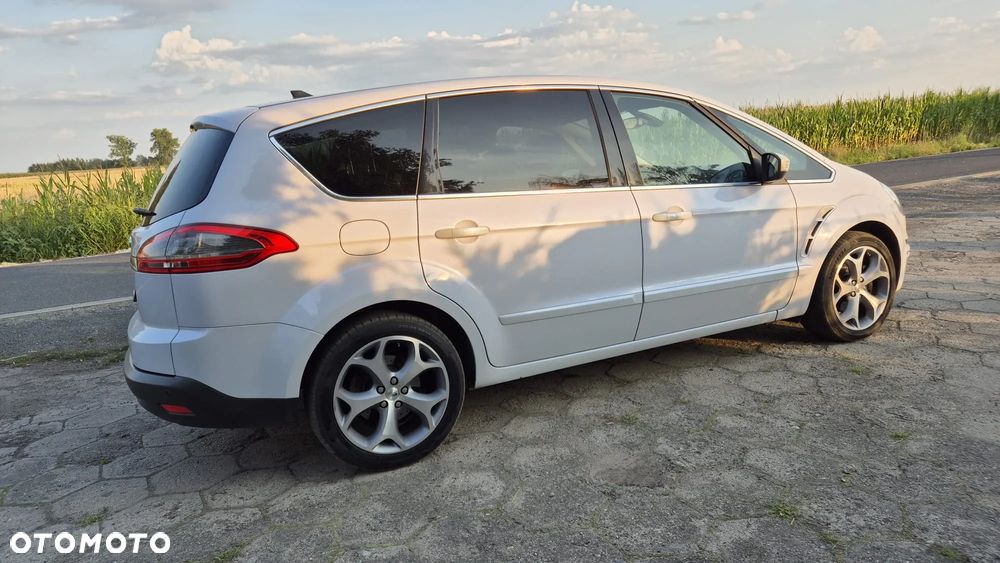 Ford S-Max - 28