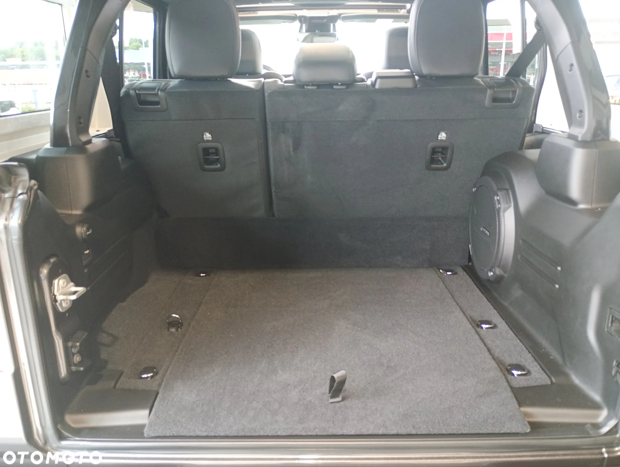 Jeep Wrangler Unlimited 2.0 Turbo PHEV 4xe Sahara - 13