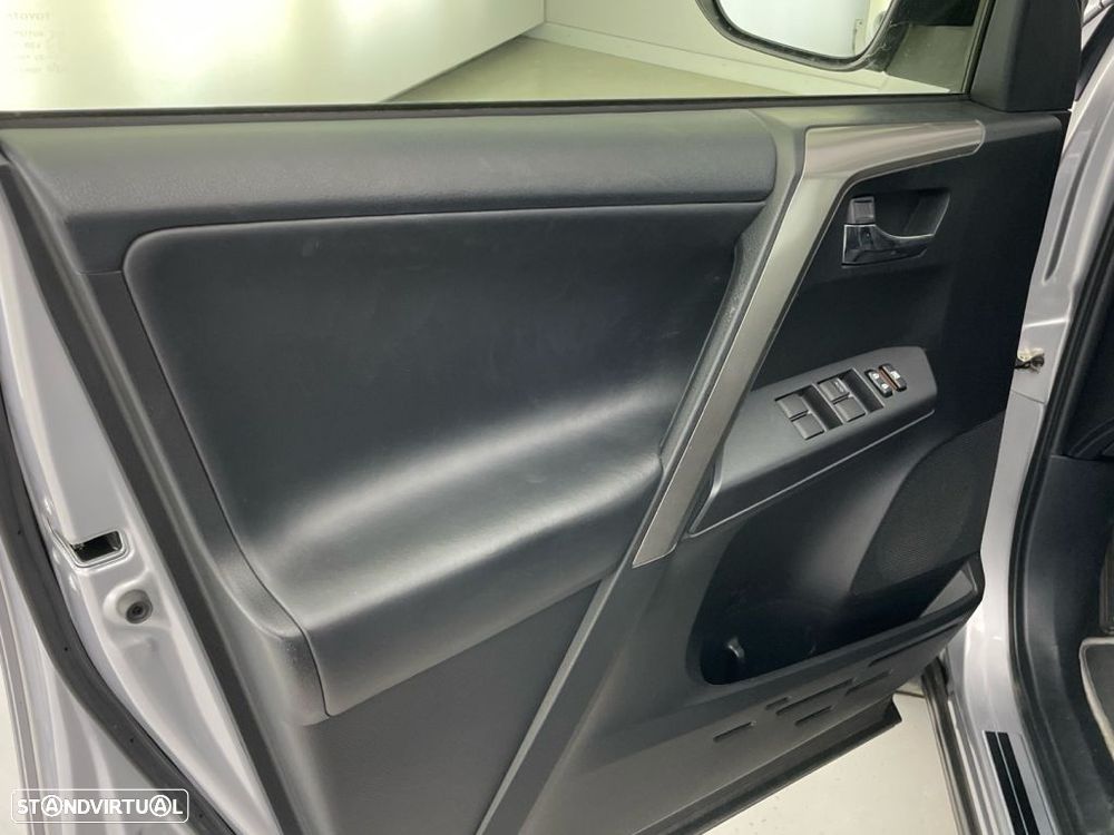 Toyota RAV4 2.5 HSD Pure Dark - 18