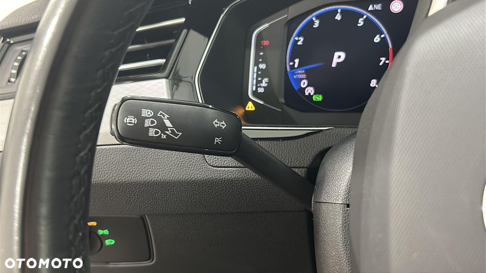 Volkswagen Passat - 26