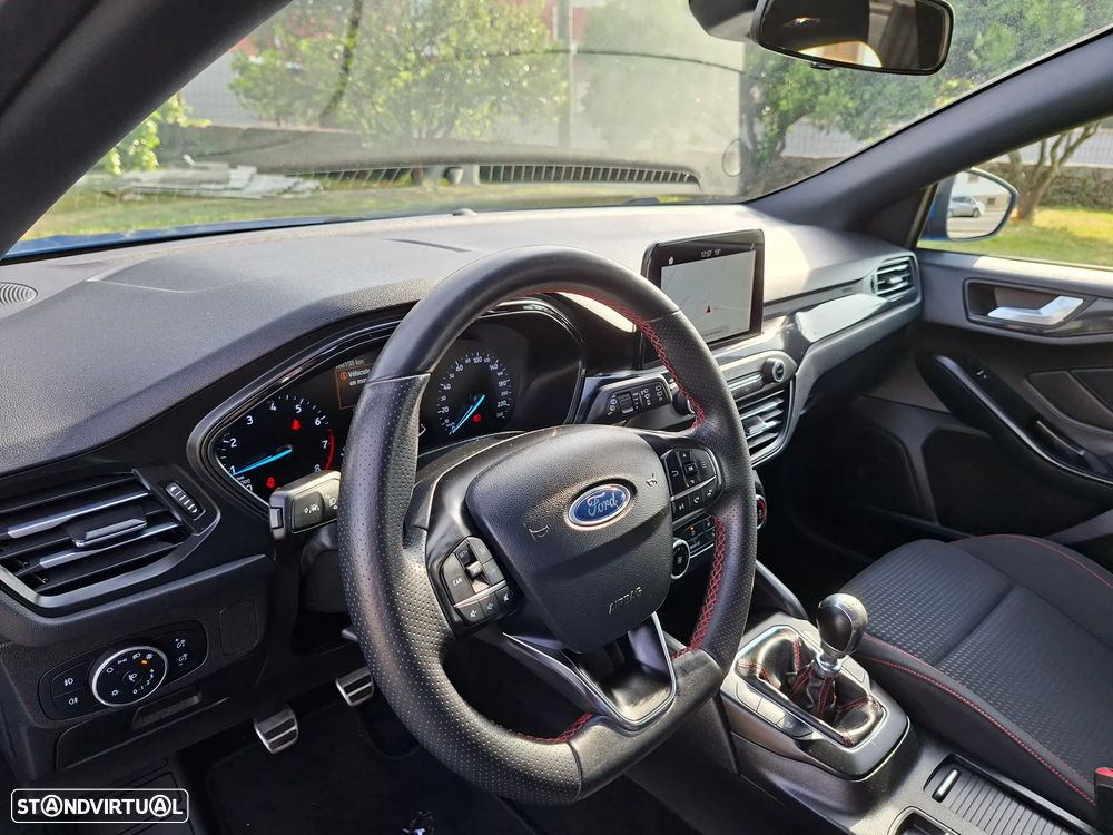 Ford Focus 1.0 EcoBoost S&S ST-LINE - 7