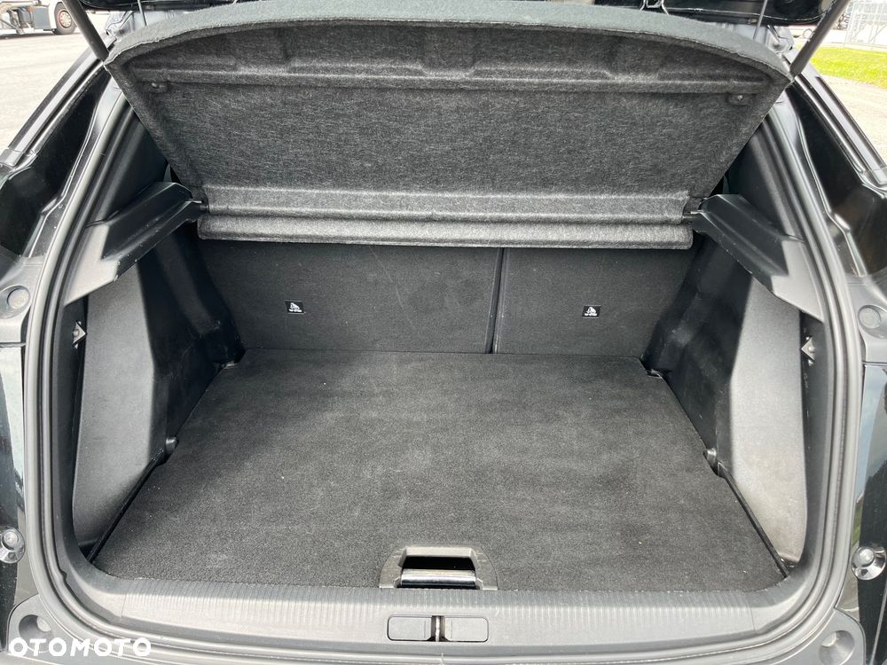 Peugeot 2008 PureTech 130 EAT8 Allure - 17