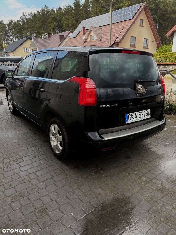 Peugeot 5008 - 3