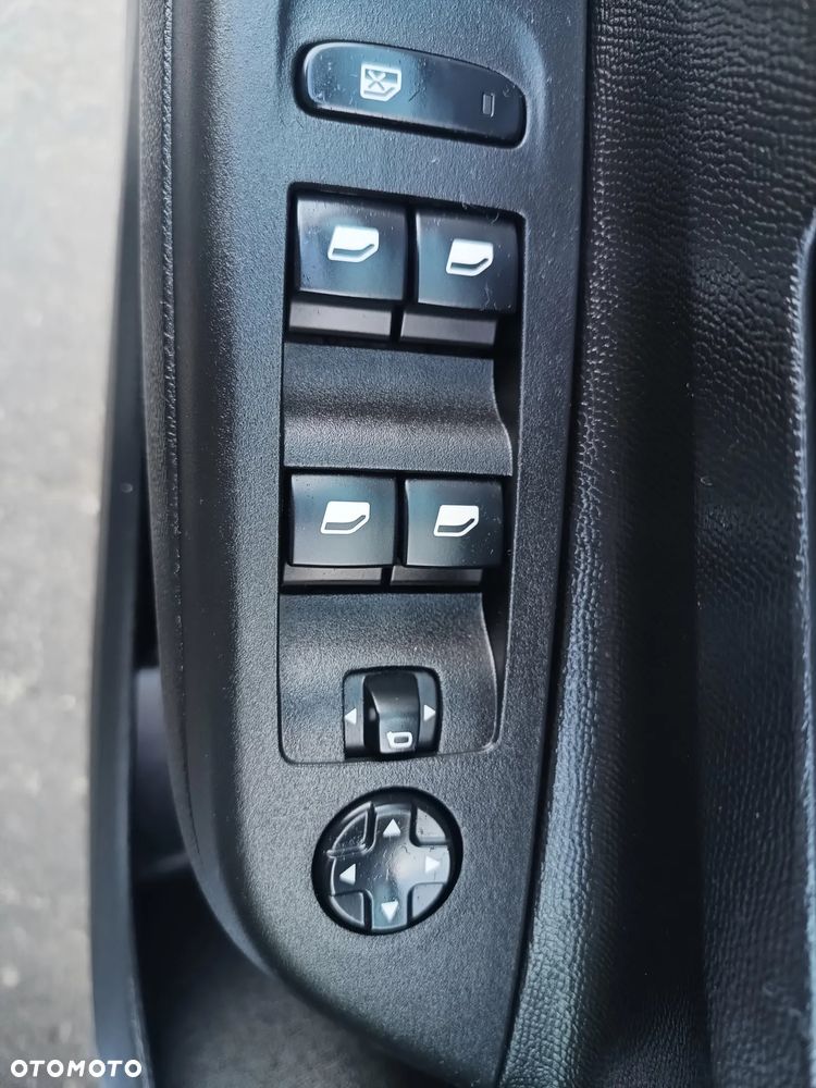 Opel Corsa 1.2 Elegance S&S - 16