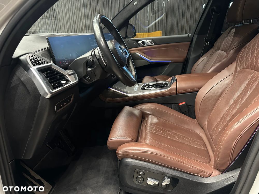 BMW X7 - 16