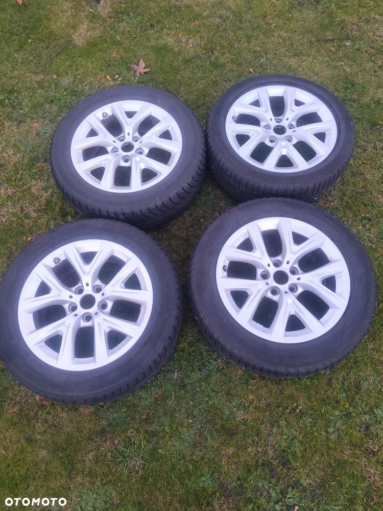 Felgi Aluminiowe z 2 Oponami Zimowymi BMW X1 F48 17 Cali Et39