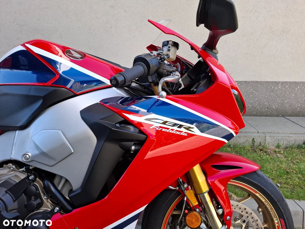 Honda CBR - 25