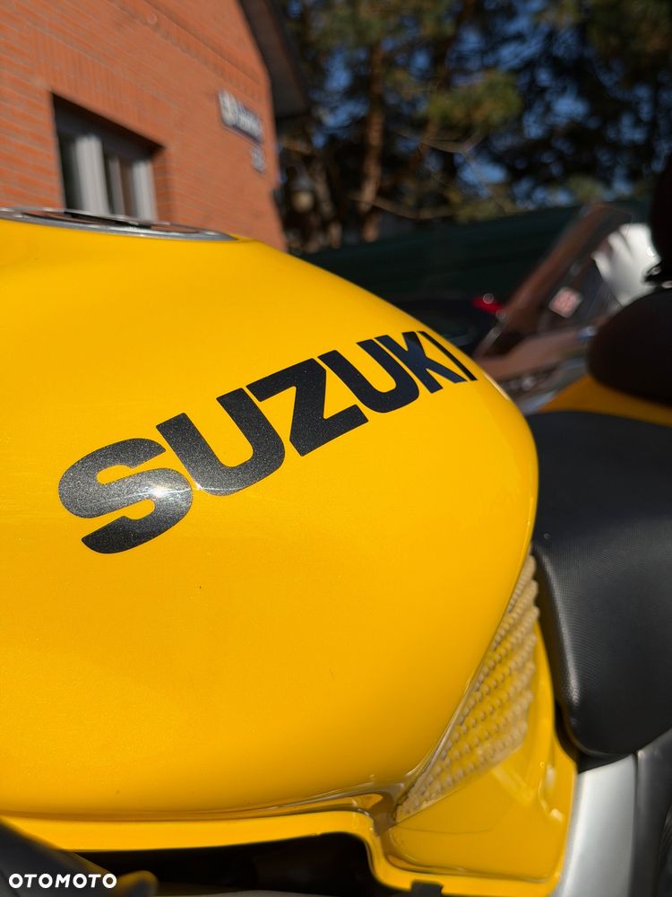 Suzuki SV - 23