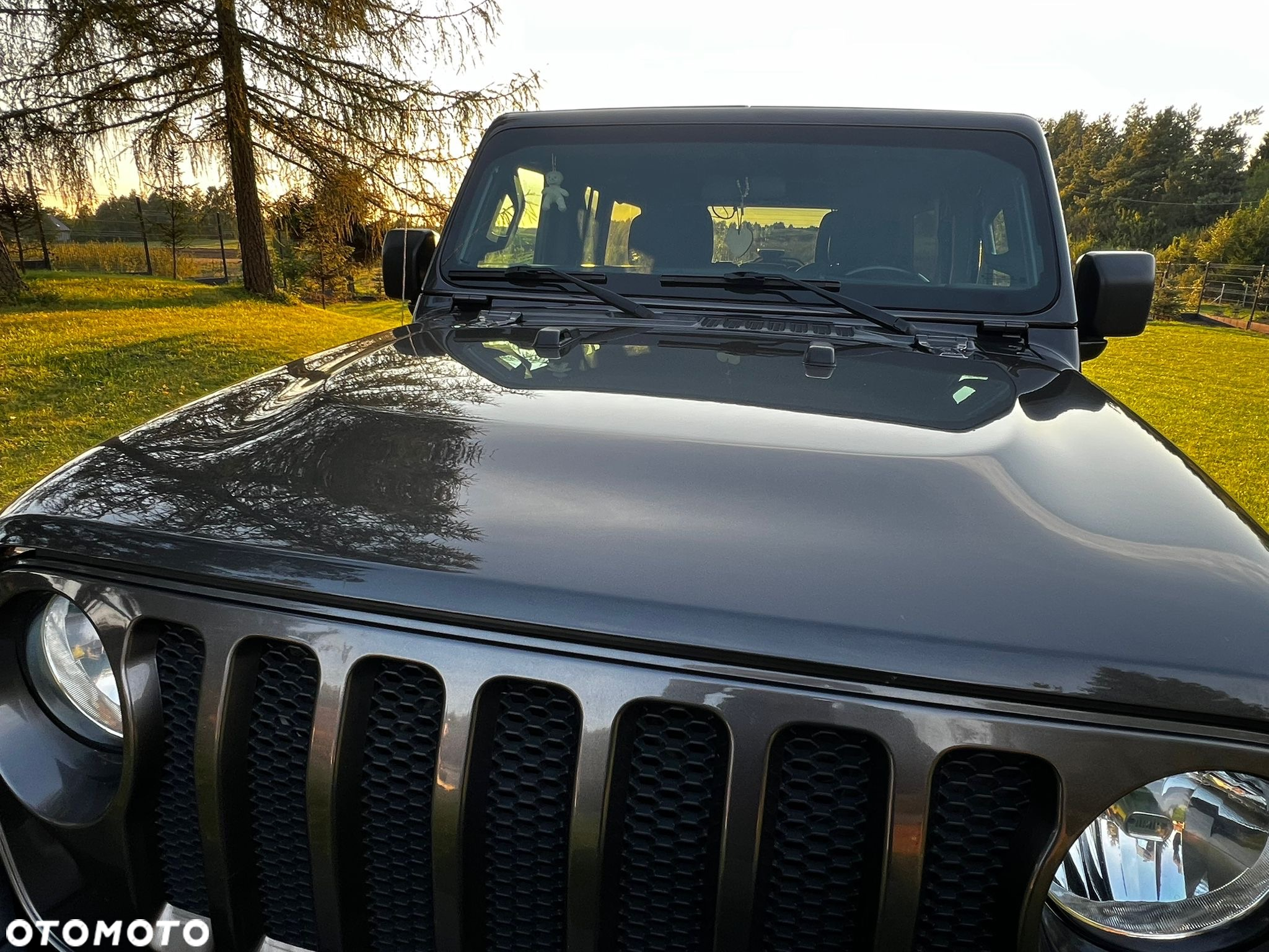 Jeep Wrangler - 10
