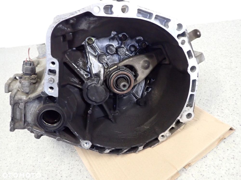 TOYOTA YARIS 1.0 BENZYNA 99- SKRZYNIA BIEGÓW MANUALNA - 1