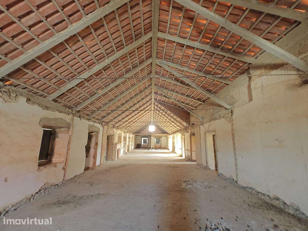 Excelente propriedade para transformar em comércio ou para exploraç... - Grande imagem: 4/19