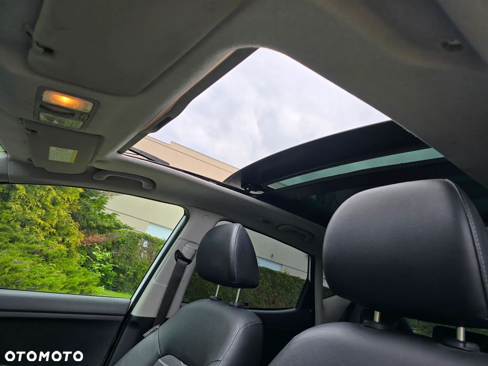 Kia Venga 1.6 CRDi 128 Vision - 15