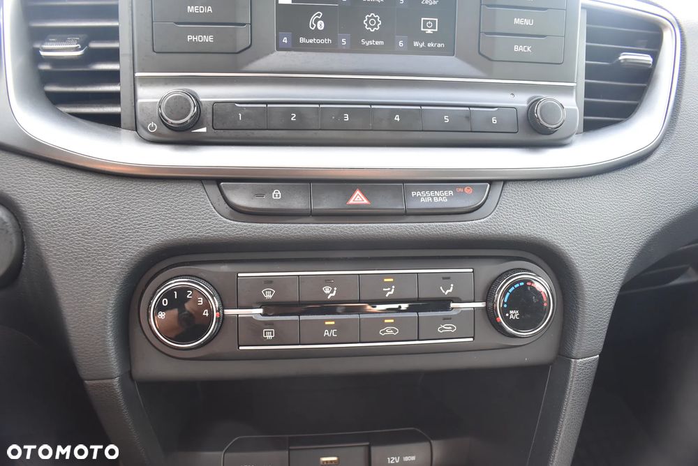 Kia Ceed 1.0 T-GDI S - 29