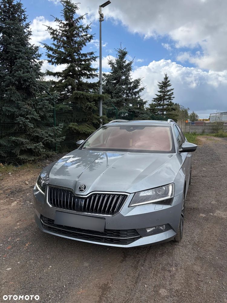 Skoda Superb 2.0 TDI 4x4 L&K DSG - 4