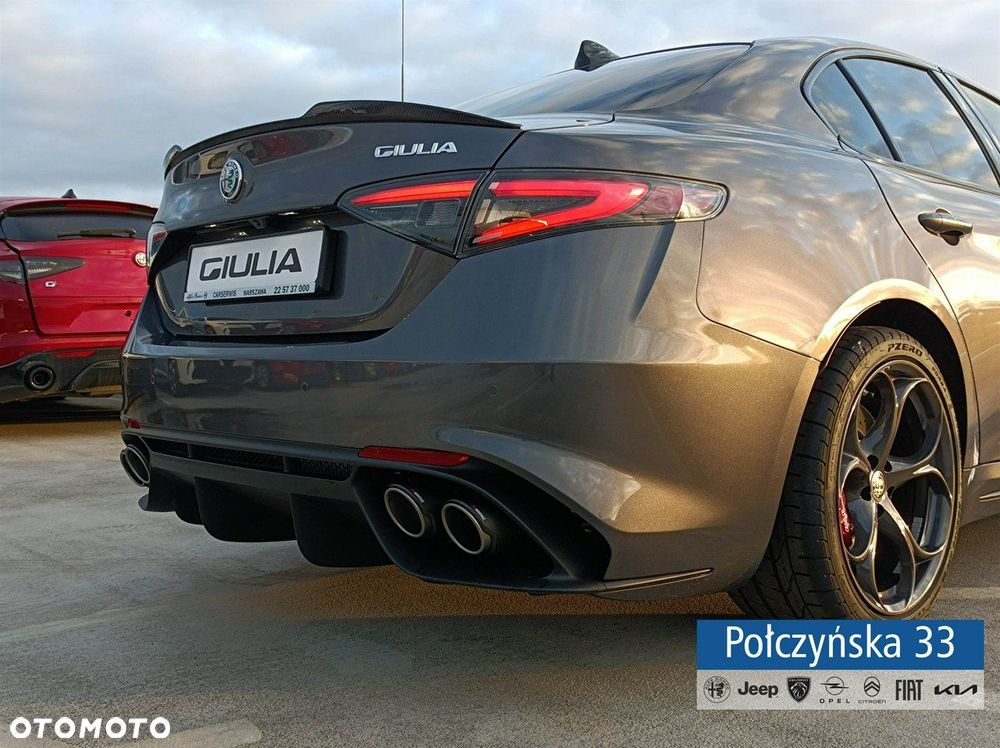 Alfa Romeo Giulia - 4