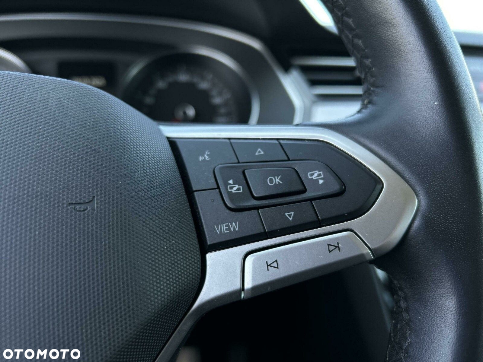 Volkswagen Passat 2.0 TSI Business DSG - 19