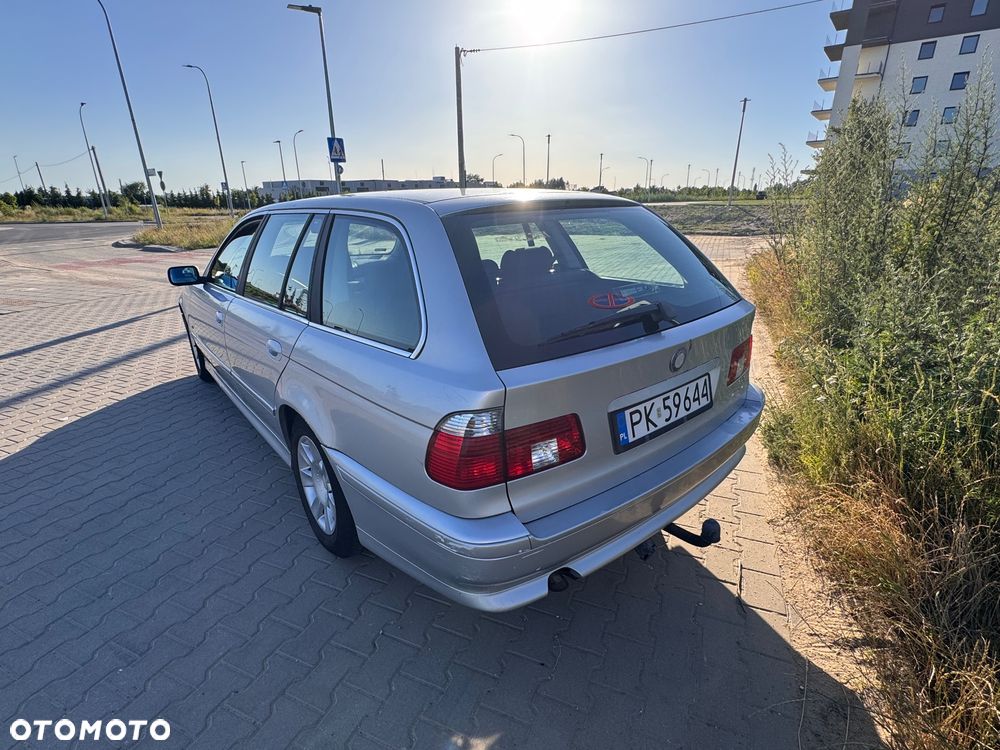 BMW Seria 5 520d - 3
