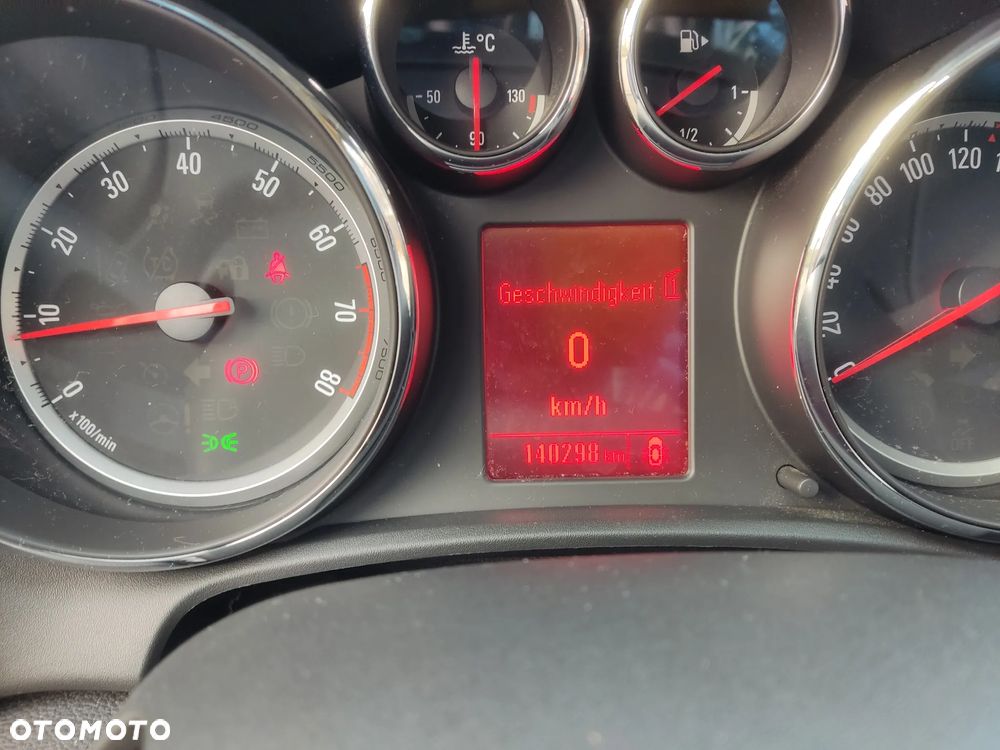 Opel Astra ver-1-4-turbo-ecoflex-start-stop - 24