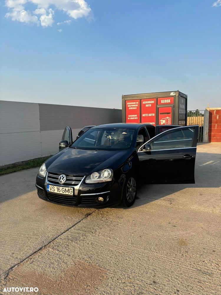 Volkswagen Jetta 1.9 TDI Comfortline - 4
