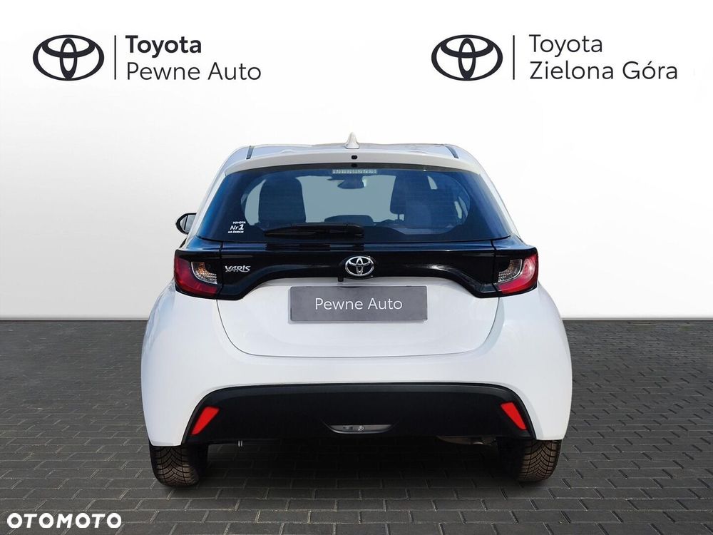 Toyota Yaris - 4