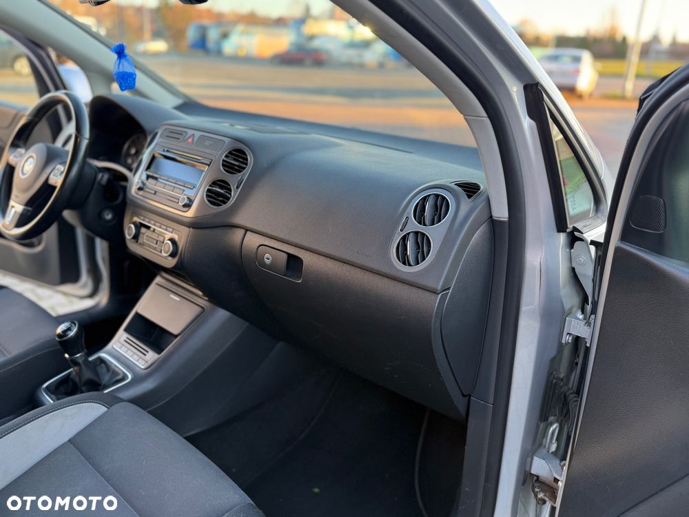 Volkswagen Golf Plus - 15