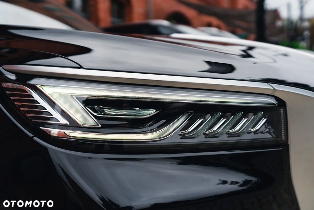 Hongqi HS5 2.0T Executive AWD - 12
