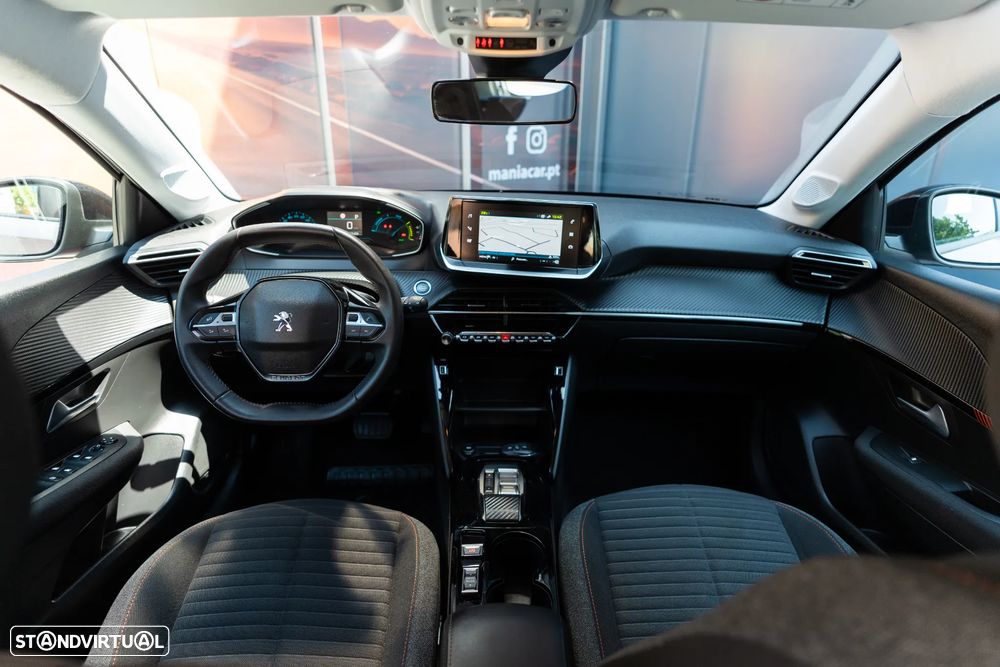 Peugeot e-208 - 22
