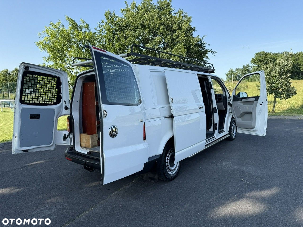 Volkswagen Transporter - 33