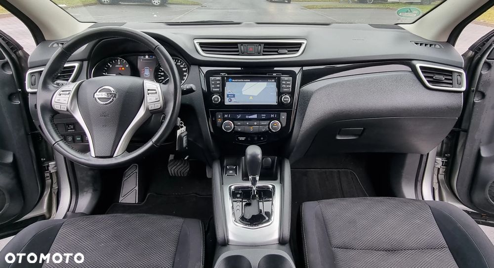 Nissan Qashqai 1.6 dCi Xtronic TEKNA+ - 17