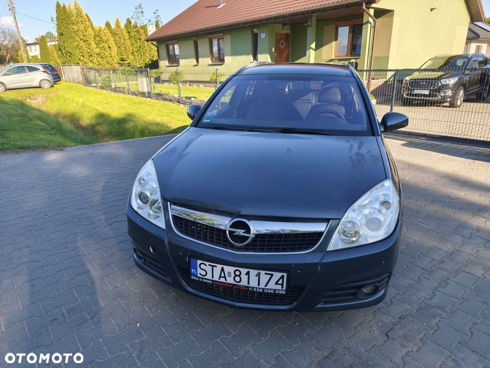 Opel Vectra 3.0 V6 CDTI Cosmo - 9
