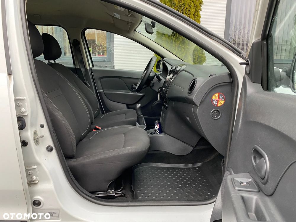 Dacia Logan 1.2 16V Access - 4