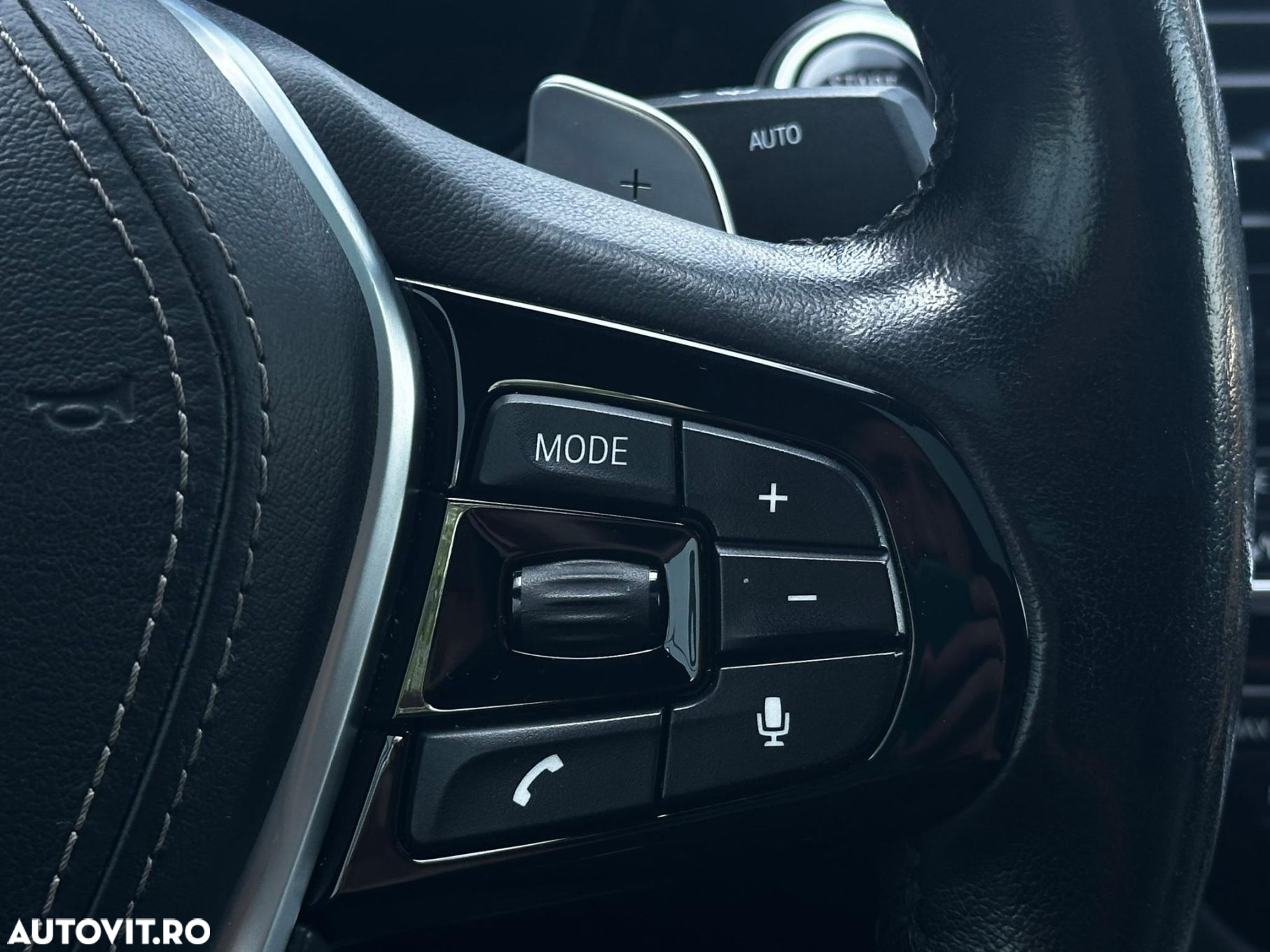 BMW Seria 5 530i AT - 30