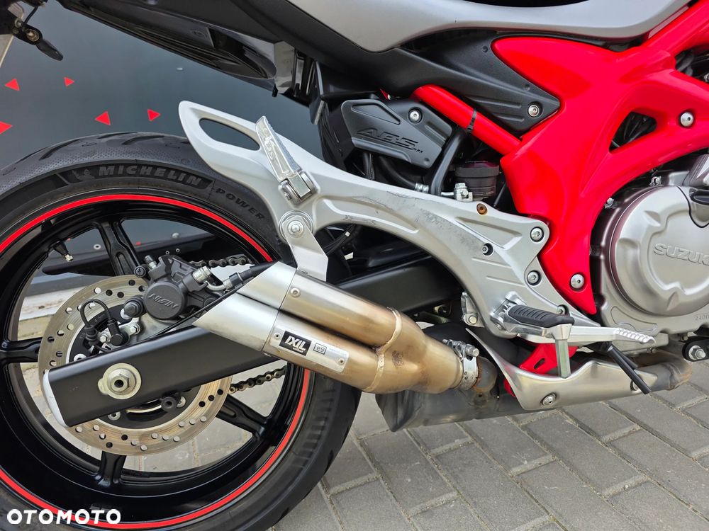 Suzuki Gladius - 22