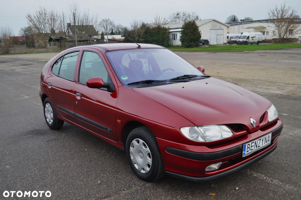 Renault Megane 1.6 RN - 2