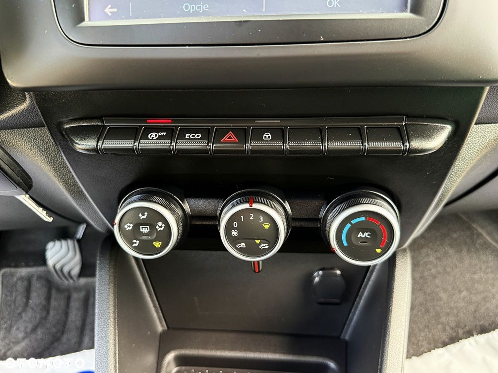 Dacia Duster 1.6 SCe Comfort - 35