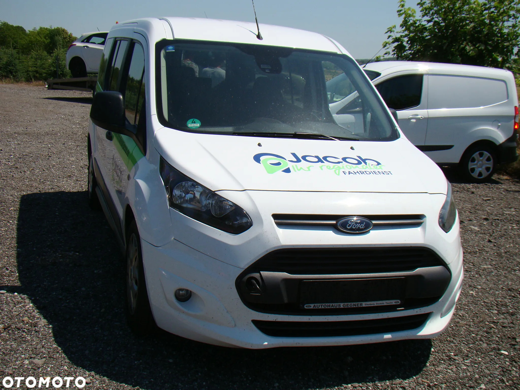 Ford Transit Connect - 15