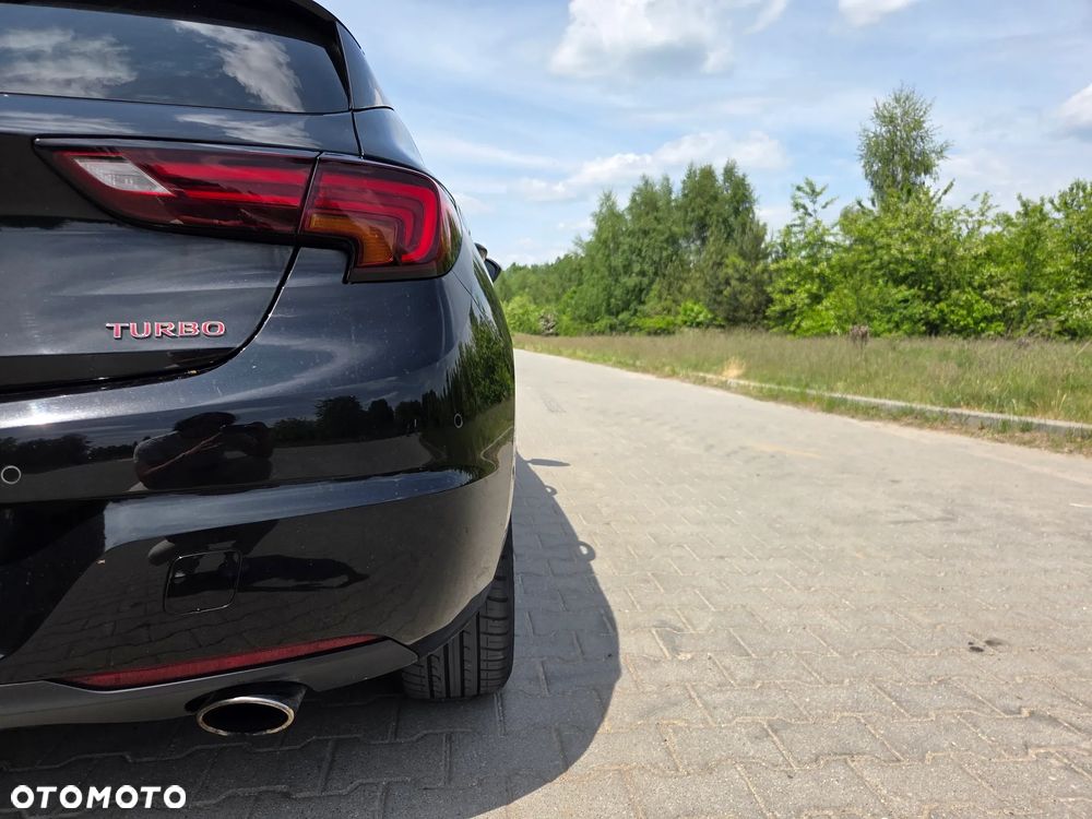 Opel Astra 1.6 T Dynamic S&S - 11