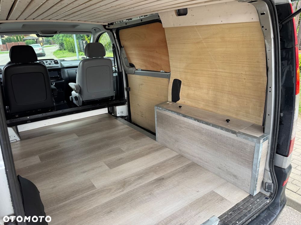 Mercedes-Benz Vito - 22