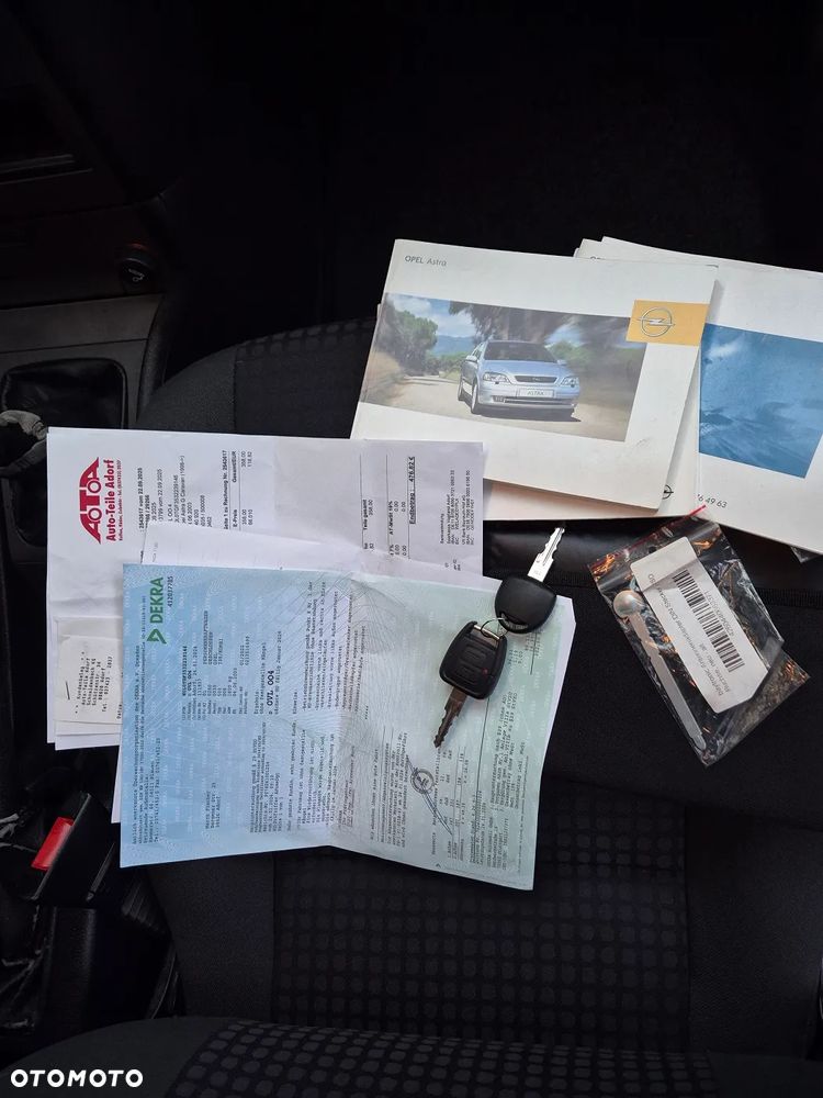Opel Astra - 32