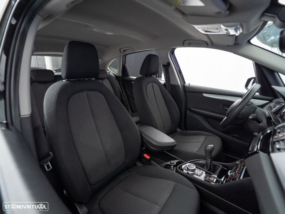 BMW 216 Active Tourer d - 32