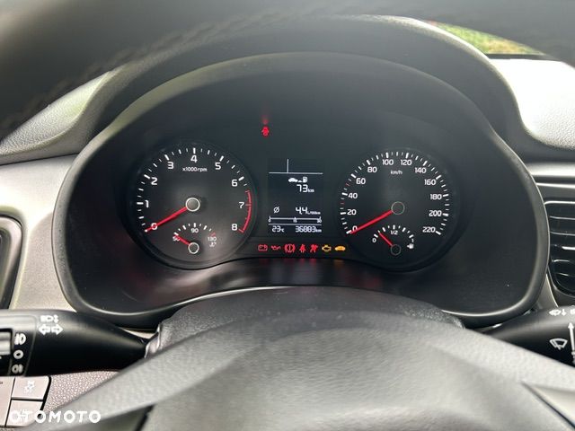 Kia Rio 1.2 Vision - 32
