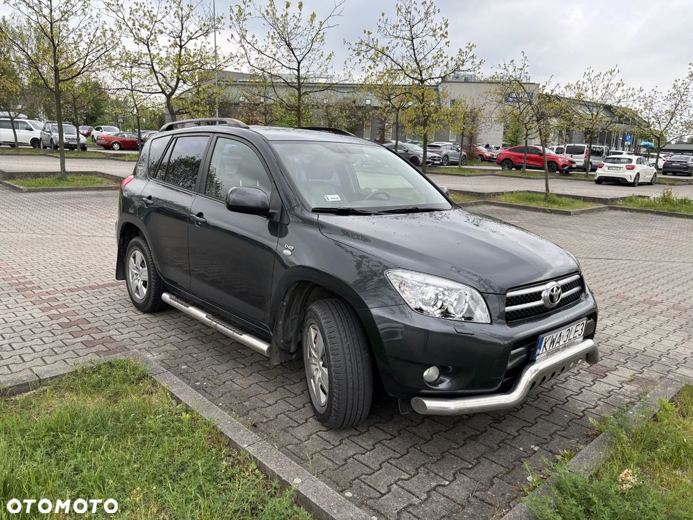 Toyota RAV4 2.2 D-4D Premium - 1