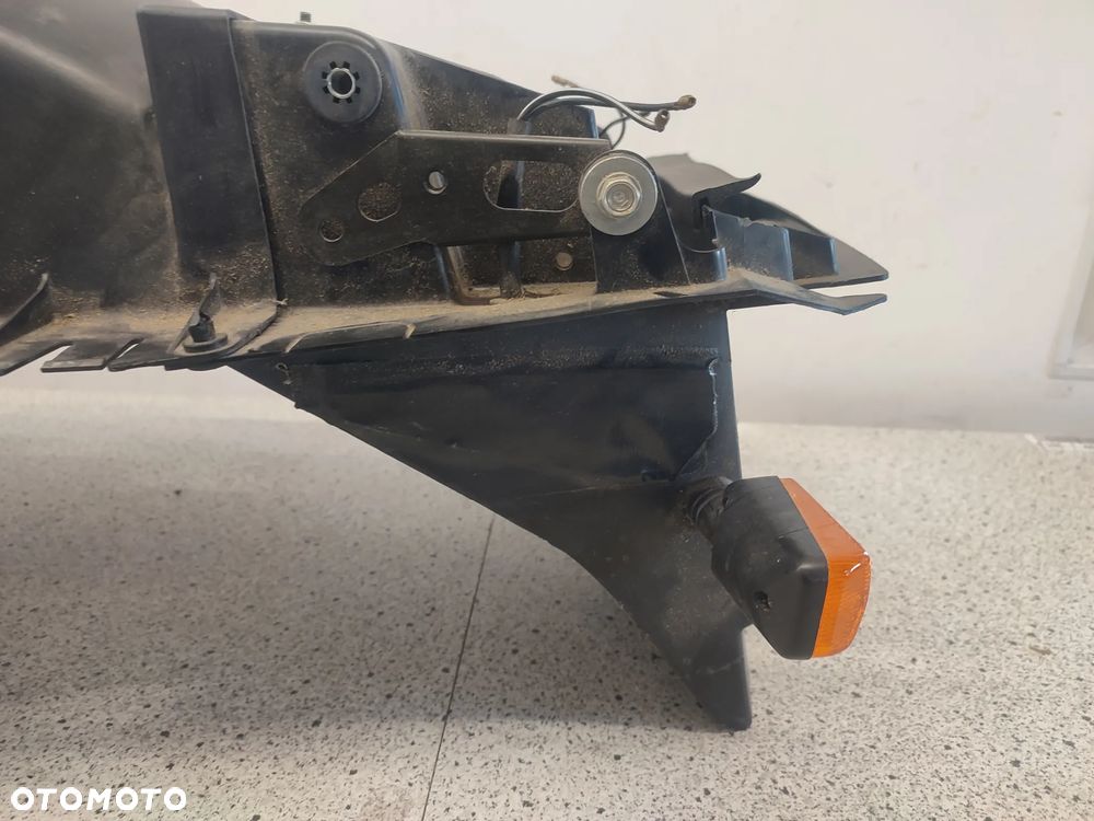 Nadkole, wypełnienie zadupka, kierunkowskazy, mocowanie tablicy rejestracyjnej Honda CBR 1000F CBR1000 F CBR1000F CBR 1000 F SC24 - 6